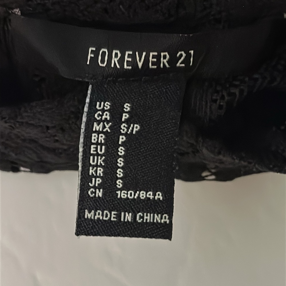 FOREVER 21 || Elegant Black Lace Bodysuit. Sz. S - Picture 9 of 12